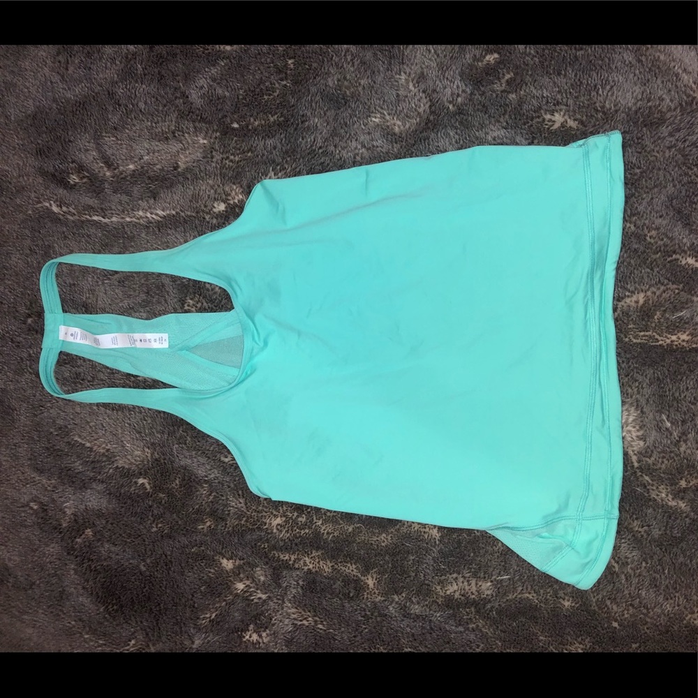 Lululemon tank like new worn once